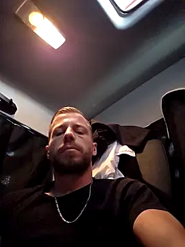 Snapshot of xxtoto69 chatting on January 2026 11:25:01 AM xxtoto69 online show from January 2026 11:25:01 AM