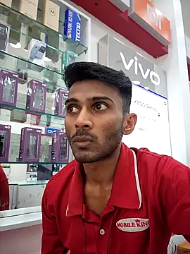 Snapshot of JOHN_LEE_DEREK chatting on January 2025 03:48:02 AM JOHN LEE DEREK online show from January 2025 03:48:02 AM