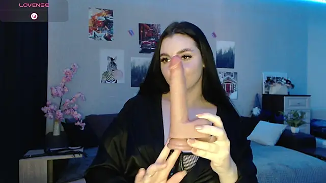 Fluffy Tiffy online show from February 2025 05:00:01 AM