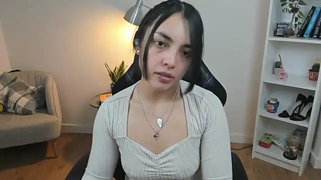  BellaEvans  online show from March 2025 05:46:02 AM