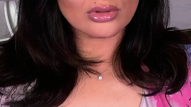 xprettysmilex online show from August 2026 08:11:01 PM