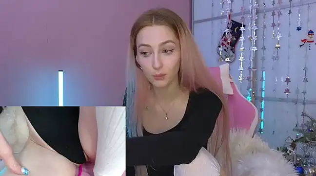 Snapshot of MichaDenver chatting on January 2025 12:22:01 AM MichaDenver online show from January 2025 12:22:01 AM