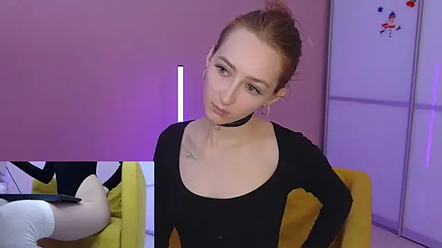 Snapshot of MichaDenver chatting on March 2025 02:18:02 AM MichaDenver online show from March 2025 02:18:02 AM