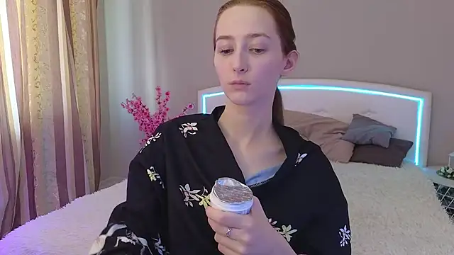 Snapshot of MichaDenver chatting on October 2025 08:03:01 AM MichaDenver online show from October 2025 08:03:01 AM