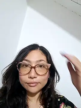 Mia Ruiz online show from January 2025 04:06:01 AM