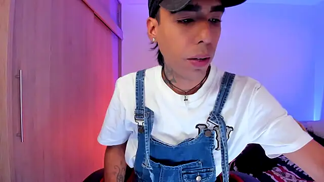 aldrinwhite online show from February 2026 04:57:01 PM