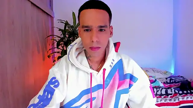 aldrinwhite online show from April 2026 05:21:01 PM