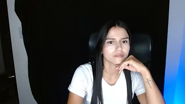 cloe fox online show from October 2025 12:39:02 AM