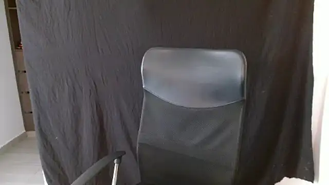 cloe fox online show from October 2025 09:02:01 PM