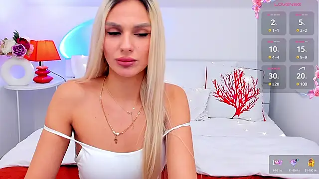 Snapshot of MissLoou chatting on February 2025 06:09:02 AM MissLoou online show from February 2025 06:09:02 AM