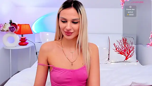 Snapshot of MissLoou chatting on February 2025 09:49:01 AM MissLoou online show from February 2025 09:49:01 AM