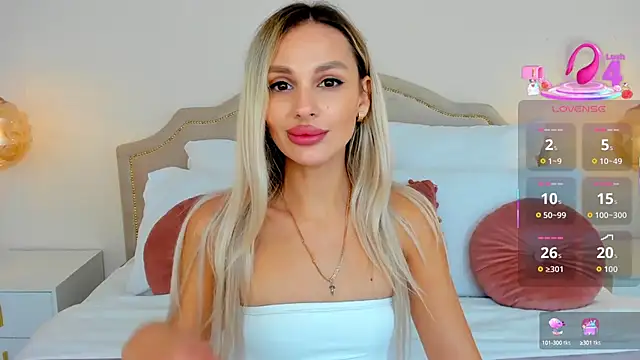 Snapshot of MissLoou chatting on September 2025 05:10:02 AM MissLoou online show from September 2025 05:10:02 AM