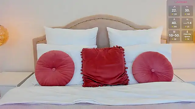 Snapshot of MissLoou chatting on November 2025 06:13:02 AM MissLoou online show from November 2025 06:13:02 AM