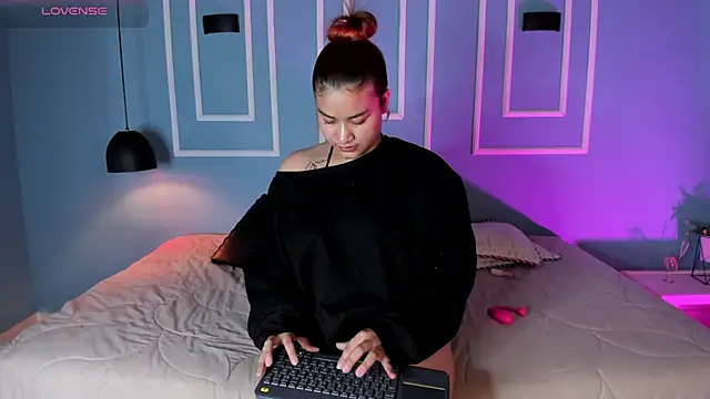 Snapshot of Zaily_zcc chatting on December 2025 11:59:01 AM Zaily zcc online show from December 2025 11:59:01 AM