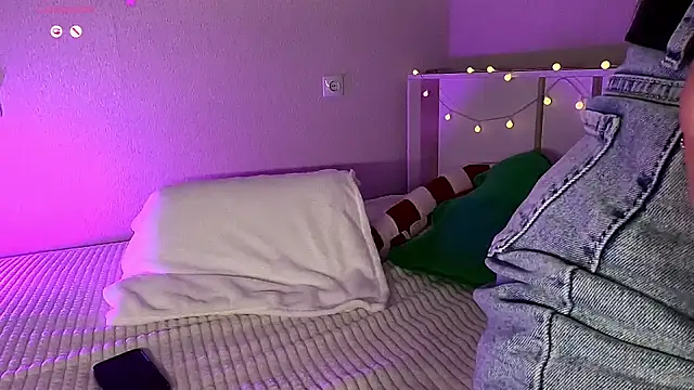 Snapshot of Belochka_a chatting on January 2025 08:50:01 PM Belochka a online show from January 2025 08:50:01 PM