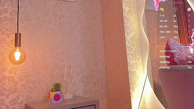 Snapshot of salome-brown chatting on December 2024 03:40:02 AM salome-brown online show from December 2024 03:40:02 AM