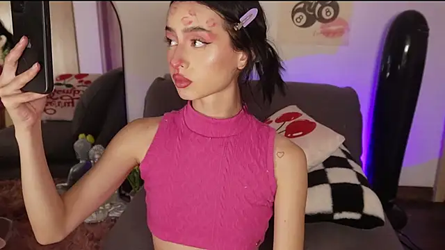 Snapshot of salome-brown chatting on October 2025 12:25:01 AM salome-brown online show from October 2025 12:25:01 AM