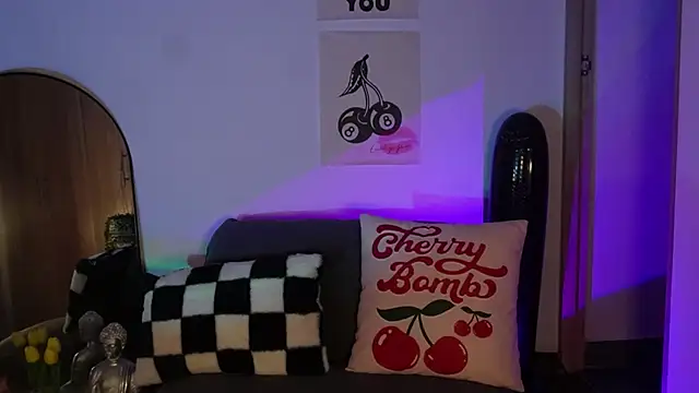 Snapshot of salome-brown chatting on November 2025 09:48:01 PM salome-brown online show from November 2025 09:48:01 PM