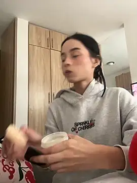 Snapshot of salome-brown chatting on November 2025 09:13:02 PM salome-brown online show from November 2025 09:13:02 PM