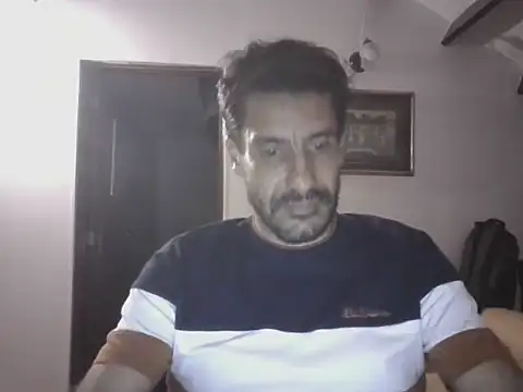 elkike1980 online show from May 2026 12:51:02 AM