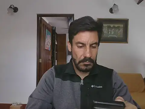 elkike1980 online show from June 2026 02:17:02 PM