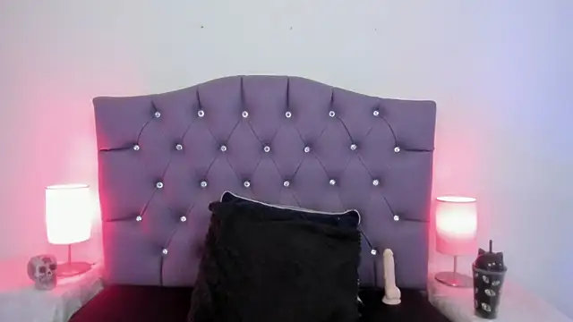 Nyx nayla online show from February 2025 03:33:01 AM