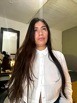 emmily d online show from October 2025 05:57:02 PM