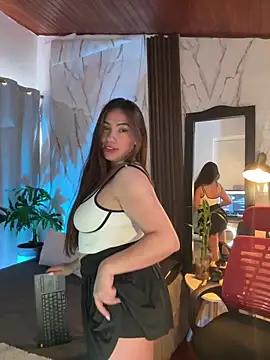 emmily d online show from May 2026 06:48:02 PM
