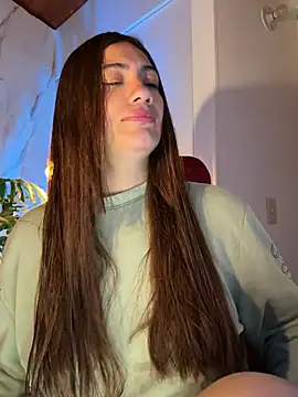 emmily d online show from May 2026 09:57:02 PM