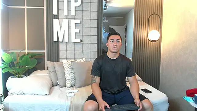 Ryan Hunt online show from December 2024 01:53:02 PM