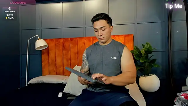 Ryan Hunt online show from February 2025 12:27:02 PM