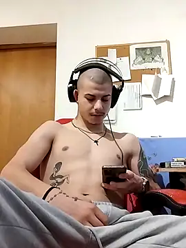 BigDickEnrg7195 online show from March 2025 11:27:01 PM