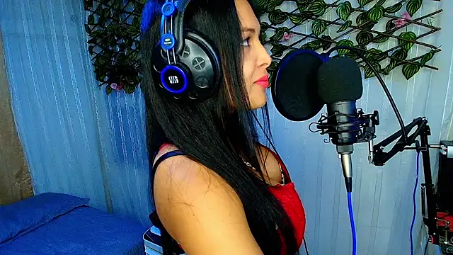 MOMMYJEVAA online show from March 2025 01:36:02 AM