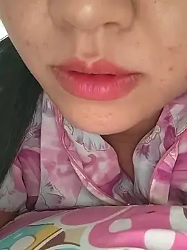 Snapshot of girldam95 chatting on December 2025 04:39:02 AM girldam95 online show from December 2025 04:39:02 AM