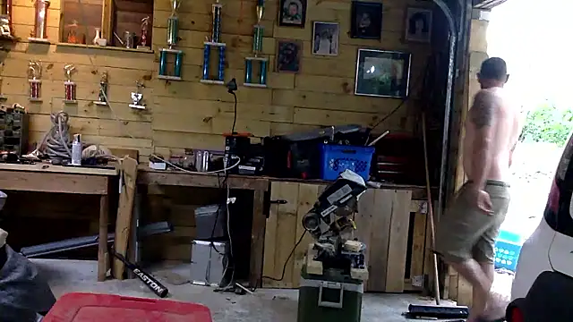 Buffshagswell online show from April 2026 09:27:01 PM