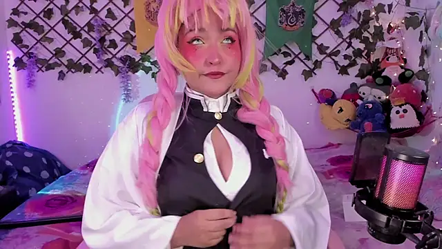 cutepie uwu  online show from January 2025 07:56:02 PM