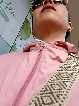 MARIANA-12  online show from November 2025 12:05:02 PM