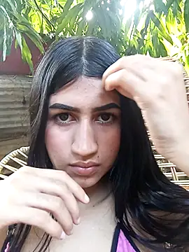 Julix A online show from February 2025 08:33:02 PM