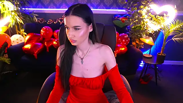 Snapshot of Snow_WhiteeeX chatting on February 2025 05:21:02 PM Snow WhiteeeX online show from February 2025 05:21:02 PM