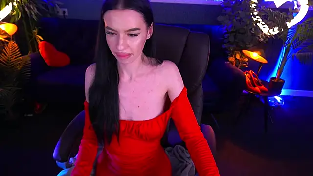 Snapshot of Snow_WhiteeeX chatting on February 2025 05:08:01 AM Snow WhiteeeX online show from February 2025 05:08:01 AM