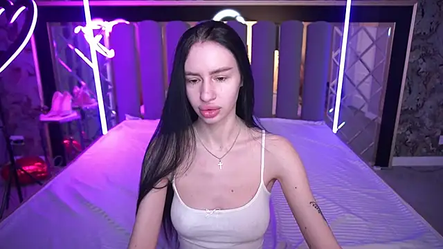 Snow WhiteeeX online show from April 2026 05:41:01 AM