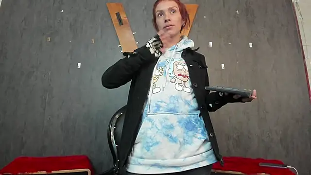 Snapshot of IvanaFetish chatting on January 2025 03:33:01 AM IvanaFetish online show from January 2025 03:33:01 AM