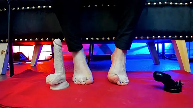 Snapshot of IvanaFetish chatting on September 2025 12:19:01 PM IvanaFetish online show from September 2025 12:19:01 PM