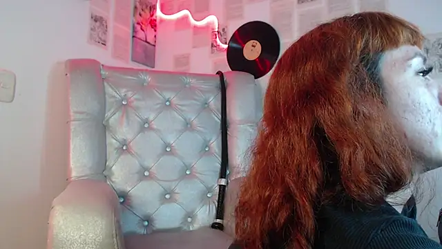 Snapshot of IvanaFetish chatting on October 2025 10:08:01 PM IvanaFetish online show from October 2025 10:08:01 PM