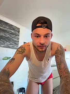 hottwoboys online show from May 2026 08:08:02 AM