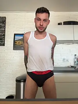 hottwoboys online show from June 2026 07:00:01 AM