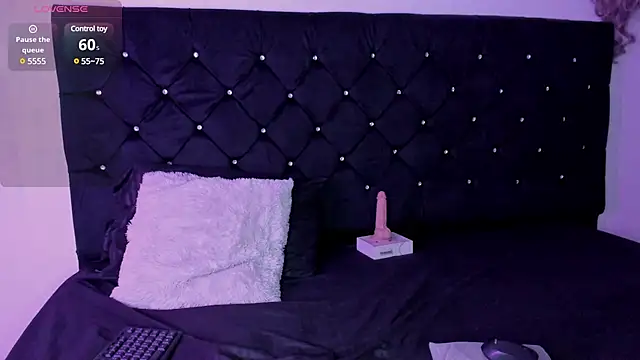 Natasha by online show from March 2025 04:46:01 PM