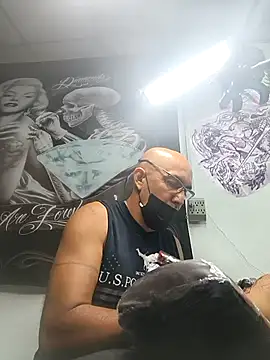 Snapshot of exmilitary chatting on November 2025 12:22:01 AM exmilitary online show from November 2025 12:22:01 AM