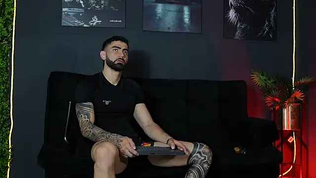 Austin bolt online show from December 2025 01:59:02 AM