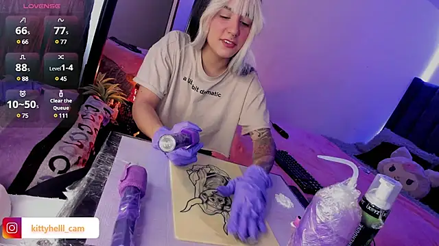 Alice woodville online show from March 2025 08:55:01 PM